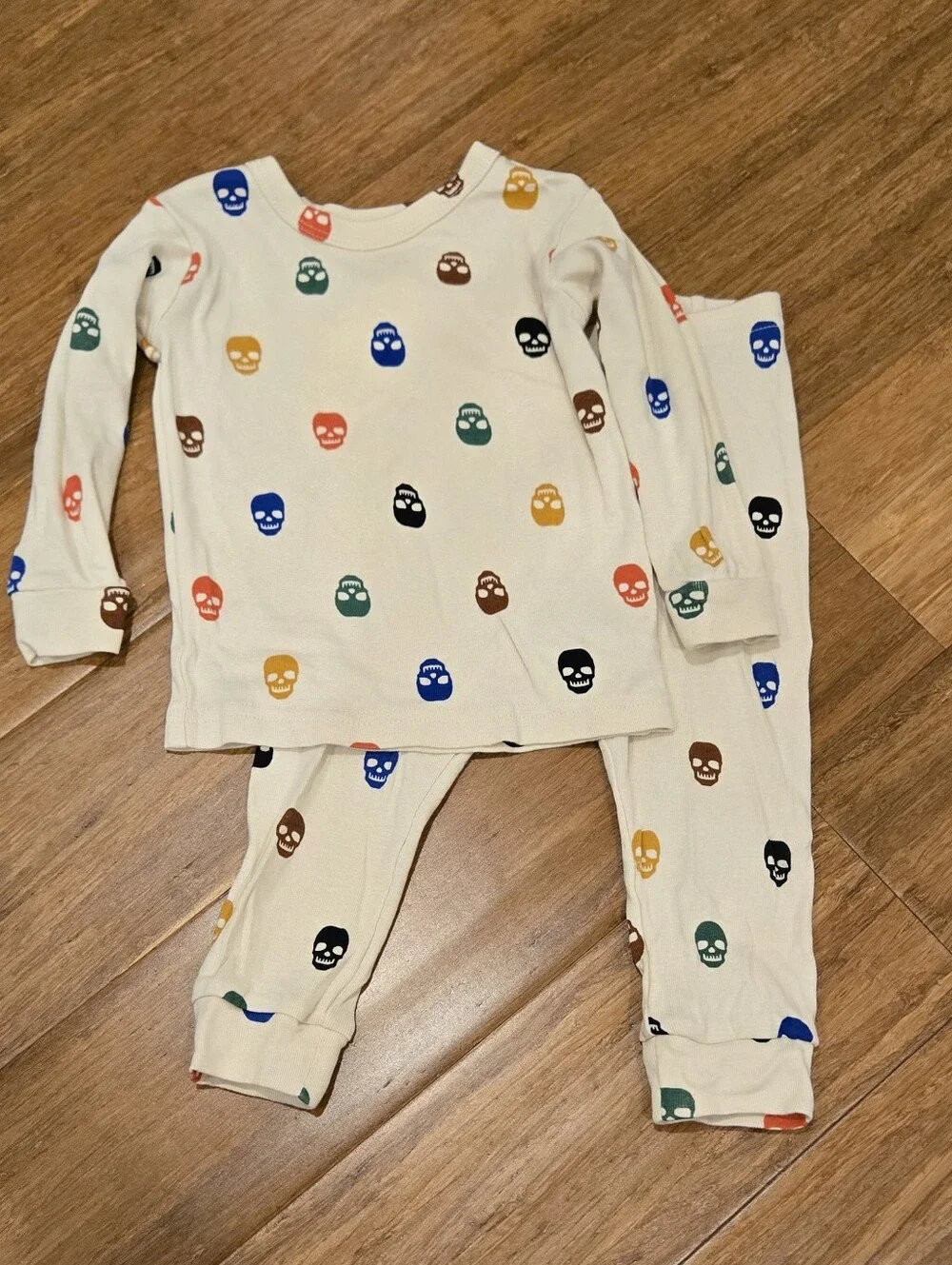 Gap Baby Toddler Organic Skull Long Sleeve And Pants Matching Pajama Set